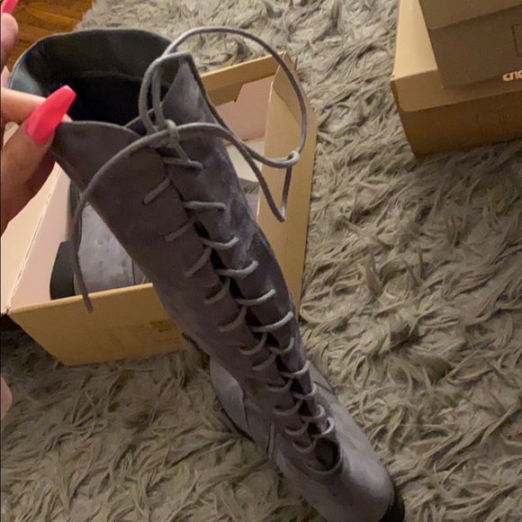 Grey boots size 7 - Picture 9 of 9